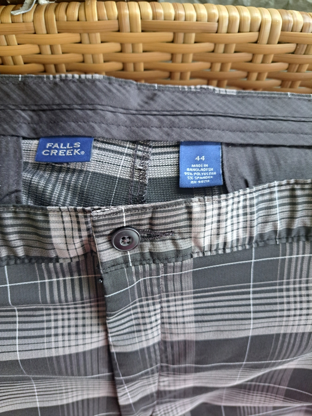 Falls Creek Men's Gray Plaid Shorts
